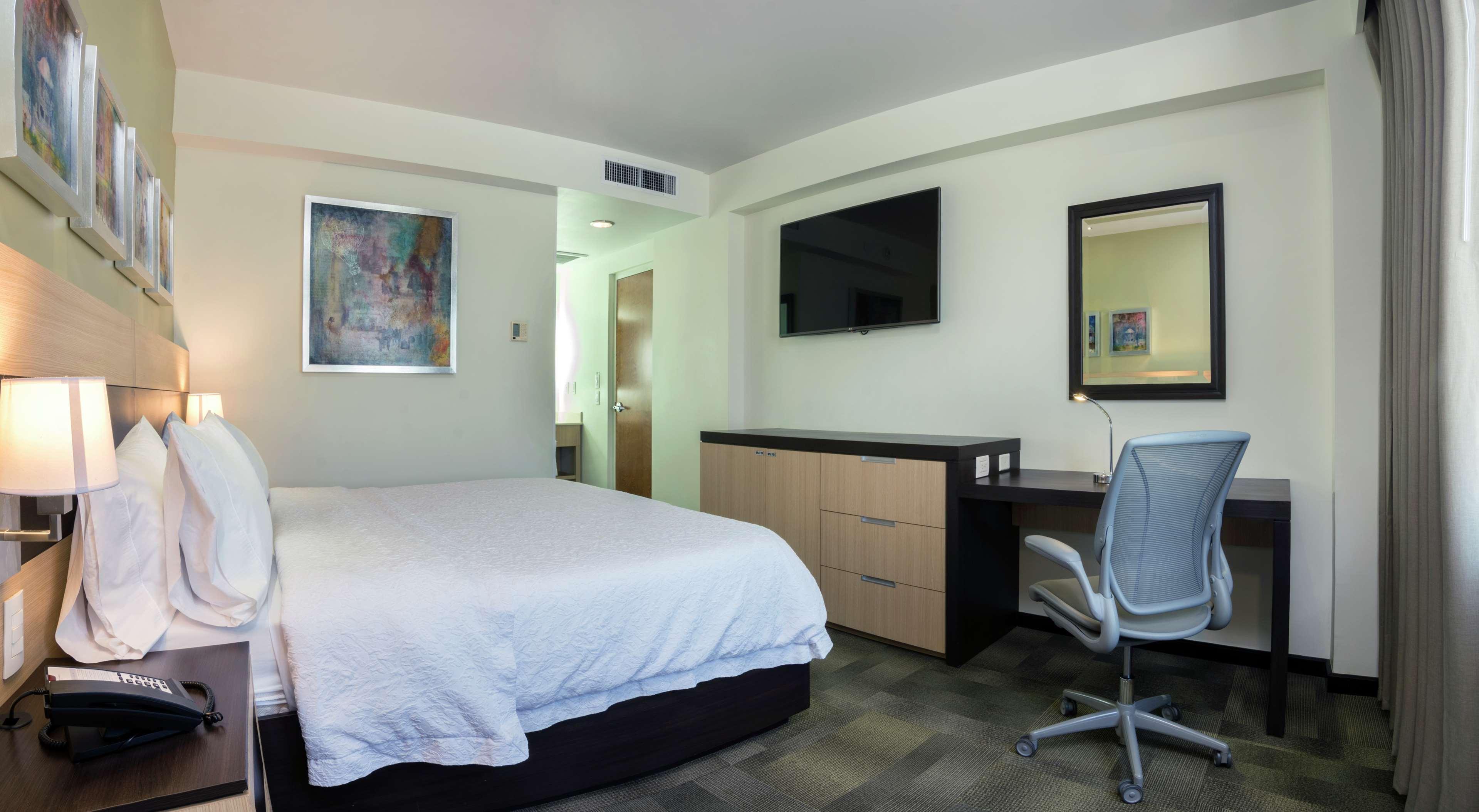 Hampton Inn By Hilton Silao-Aeropuerto, Mexico Buitenkant foto