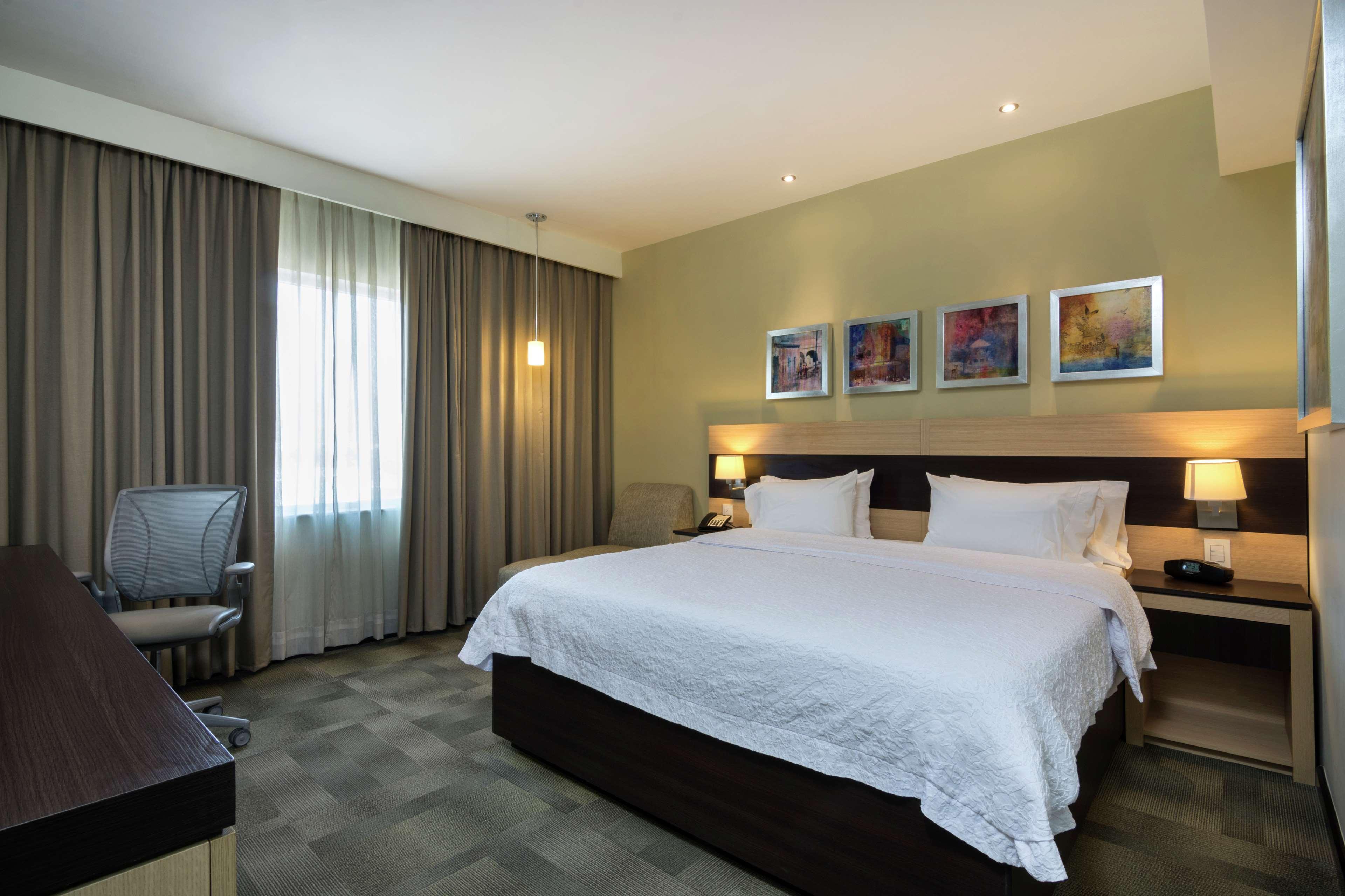 Hampton Inn By Hilton Silao-Aeropuerto, Mexico Buitenkant foto