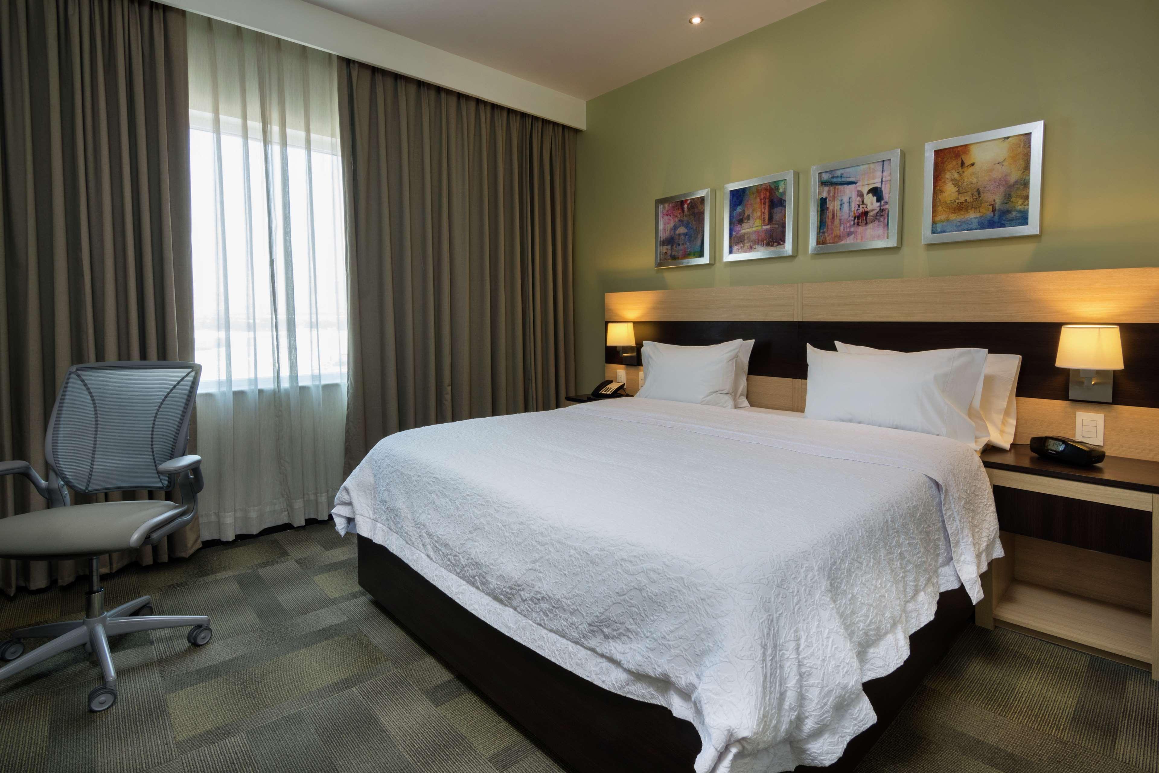 Hampton Inn By Hilton Silao-Aeropuerto, Mexico Buitenkant foto