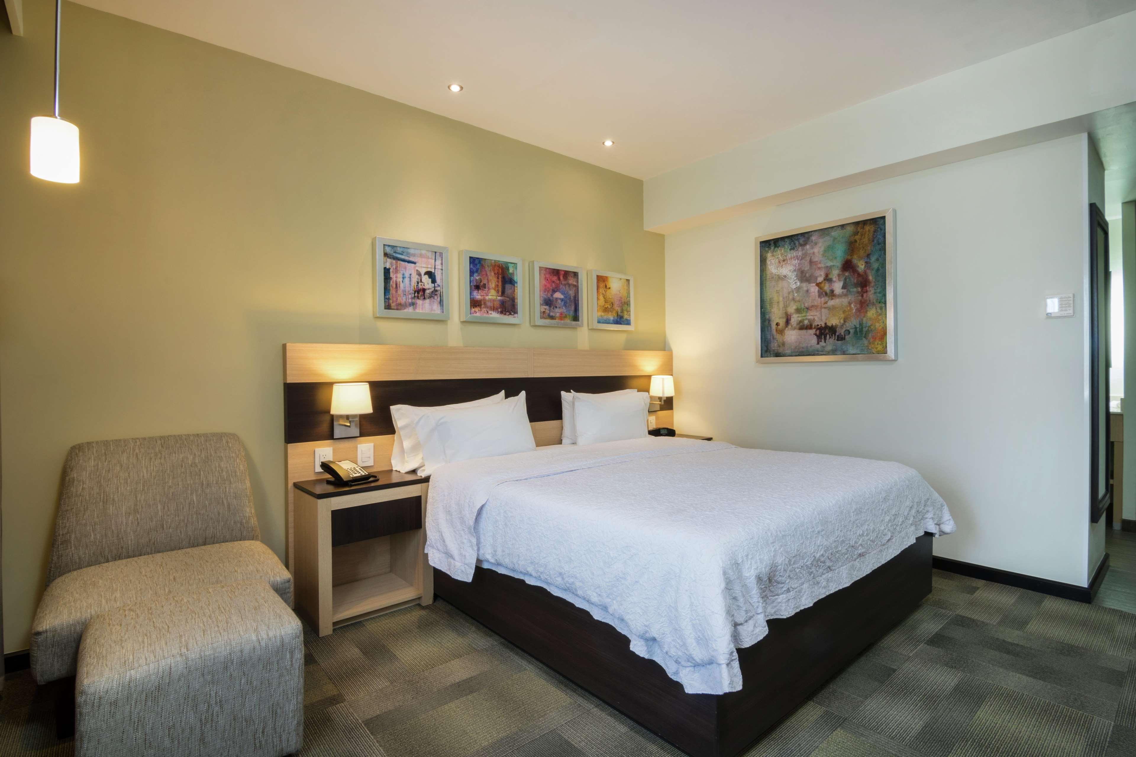 Hampton Inn By Hilton Silao-Aeropuerto, Mexico Buitenkant foto