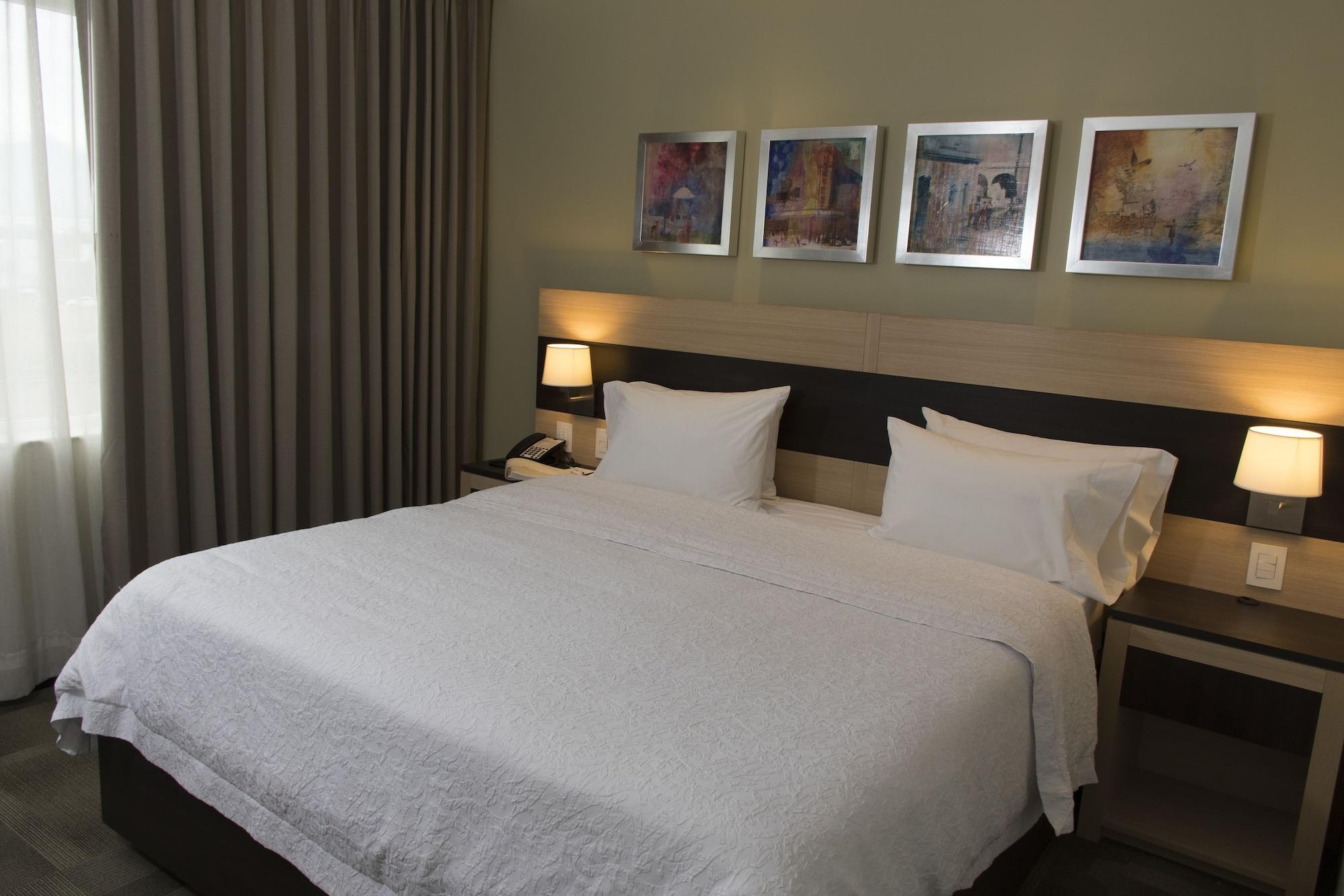 Hampton Inn By Hilton Silao-Aeropuerto, Mexico Buitenkant foto