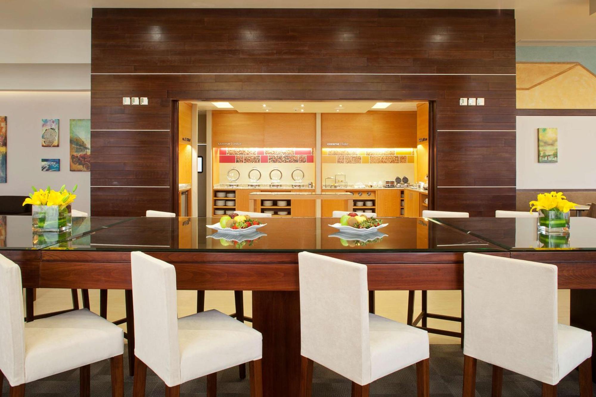 Hampton Inn By Hilton Silao-Aeropuerto, Mexico Buitenkant foto