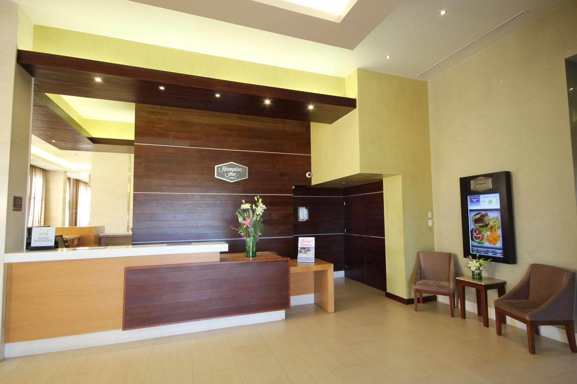 Hampton Inn By Hilton Silao-Aeropuerto, Mexico Buitenkant foto